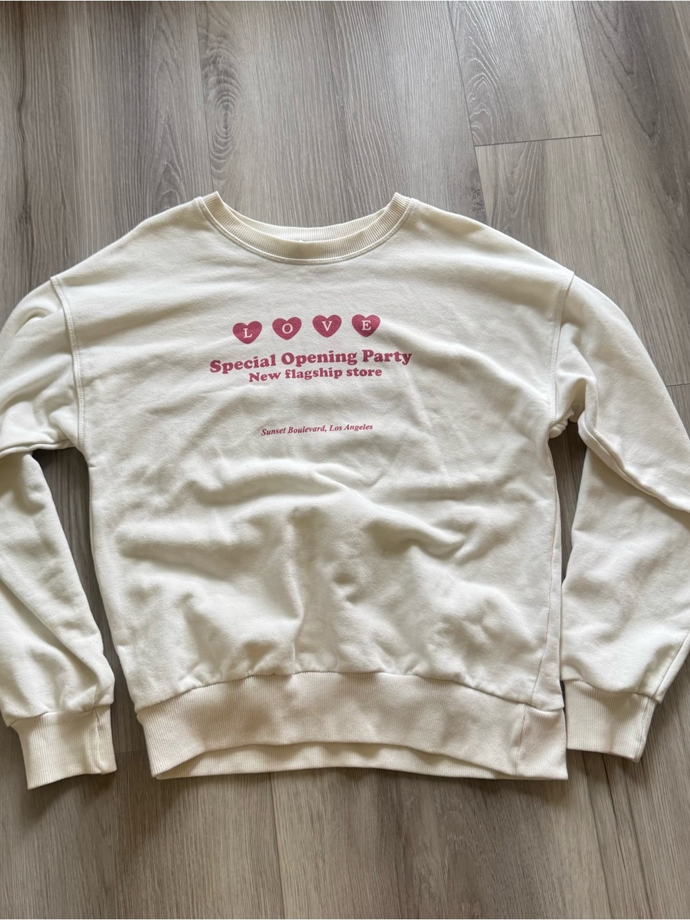 stradivarius Cream Sweatshirt with Pink LOVE Graphic